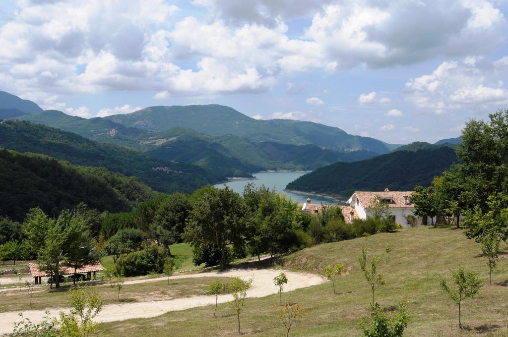 Locanda Colle Cerqueto Fiumata Esterno foto